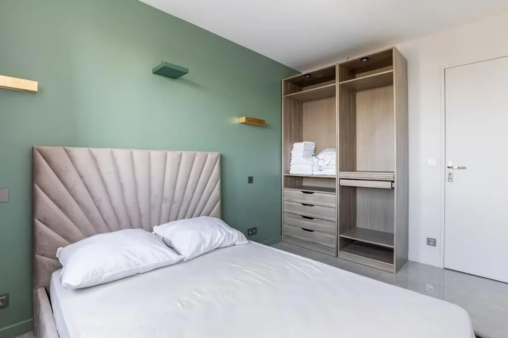 Apartment Magnifique Appartement Avec Vue Sur La Tour Eiffel Bagneux