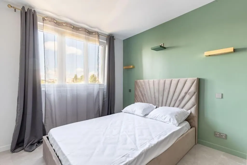 Magnifique Appartement Avec Vue Sur La Tour Eiffel Bagneux  0*, Bagneux (Hauts-de-Seine) France